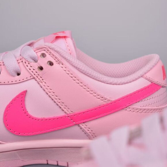 Nike dunk low Triple pink Women's - Picture 8 of 9